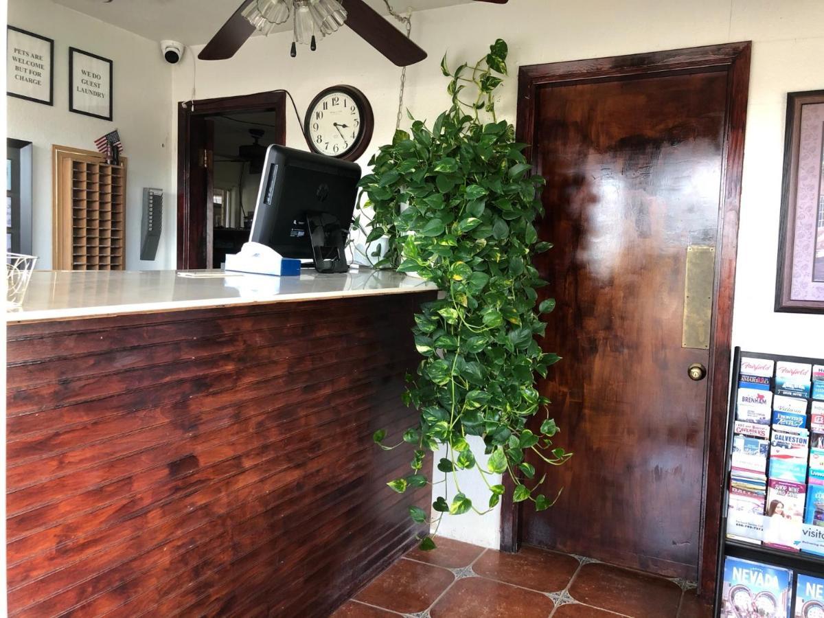 Kings Inn Mexia エクステリア 写真